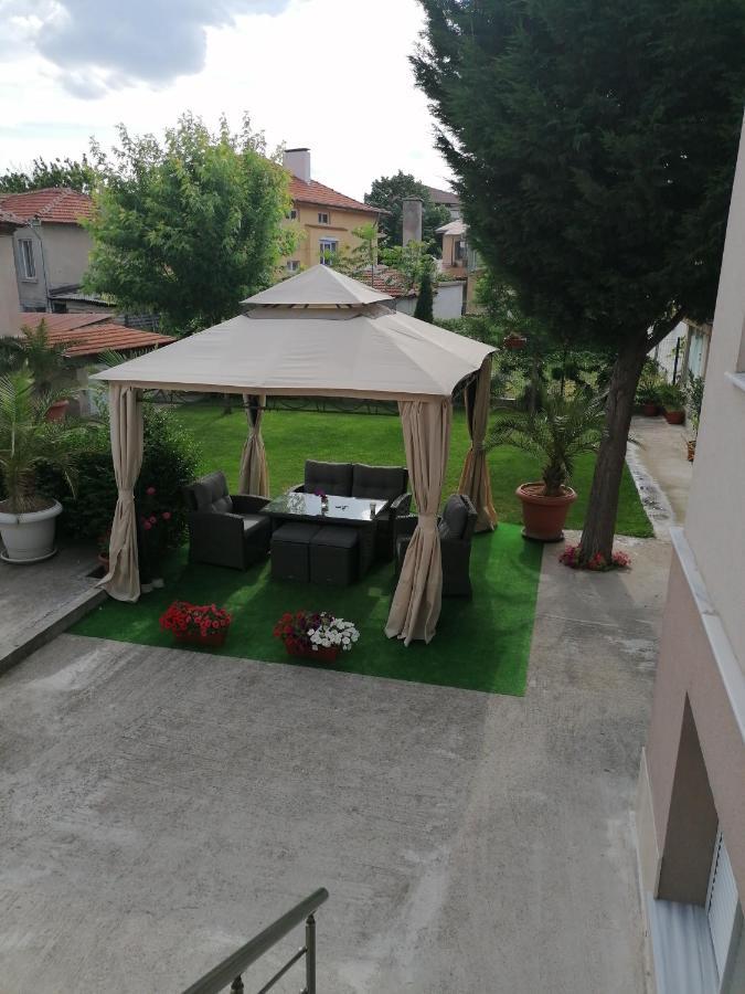 Villa Ros Guest House Svilengrad Buitenkant foto