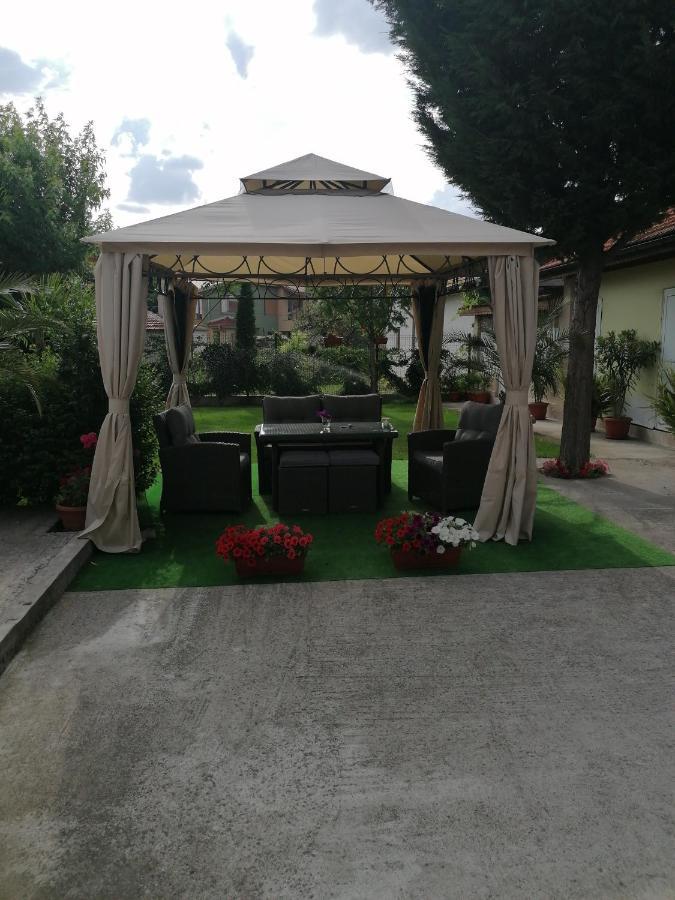 Villa Ros Guest House Svilengrad Buitenkant foto