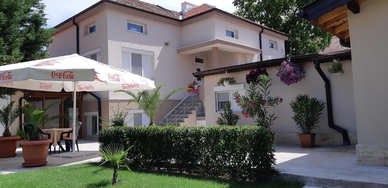 Villa Ros Guest House Svilengrad Buitenkant foto