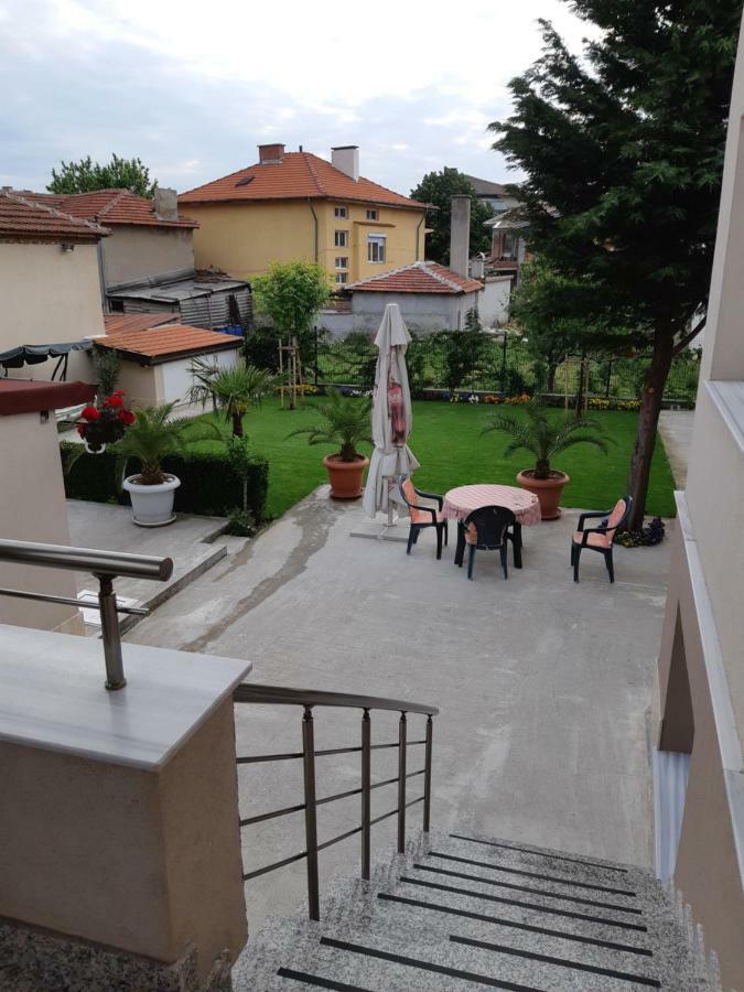 Villa Ros Guest House Svilengrad Buitenkant foto