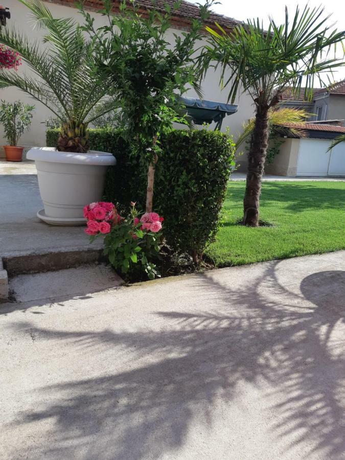 Villa Ros Guest House Svilengrad Buitenkant foto