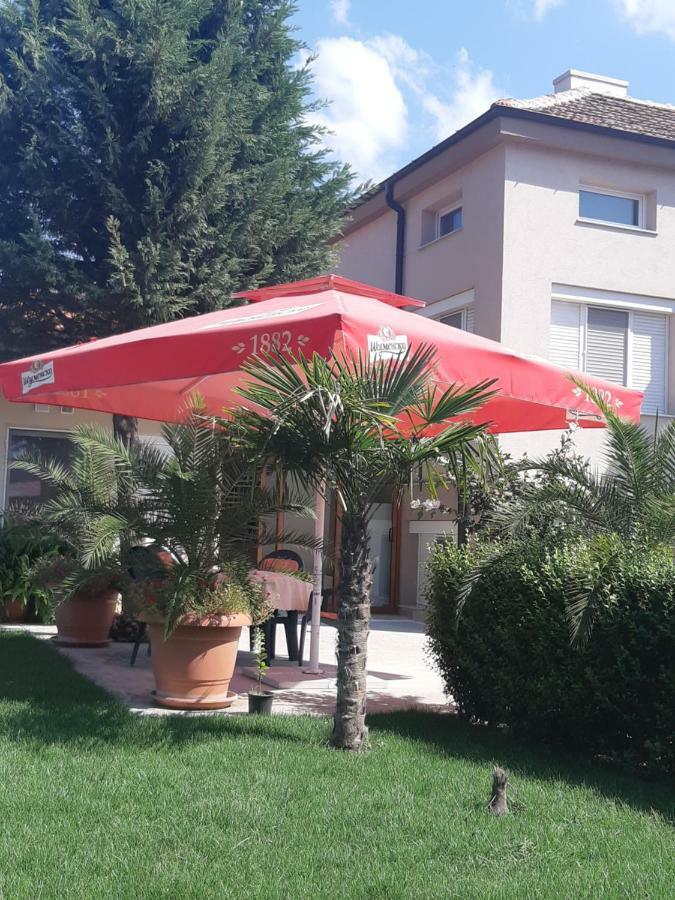 Villa Ros Guest House Svilengrad Buitenkant foto